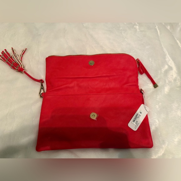 Charming Charlie Vibrant Clutch - Picture 2 of 6